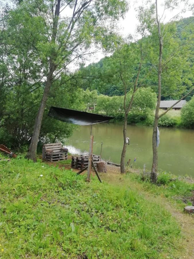 Hotel Lev Tukhlya Zewnętrze zdjęcie